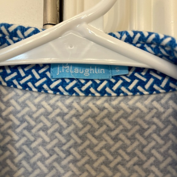 J.McLaughlin 3/4 sleeve top - Picture 2 of 3